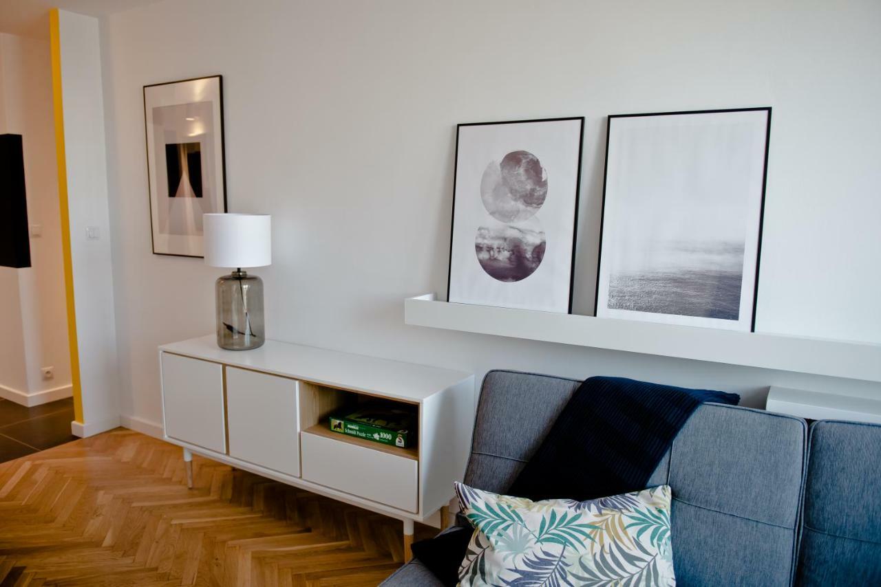 Apartament Chlodna Near To City Center Apartman Varsó Kültér fotó